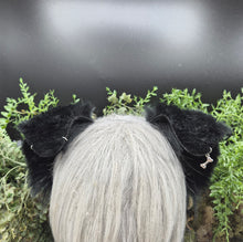 Load image into Gallery viewer, Black Rounded Puppy