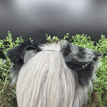 Load image into Gallery viewer, Black/Gray Rounded Puppy