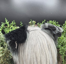 Load image into Gallery viewer, Black/Gray Rounded Puppy